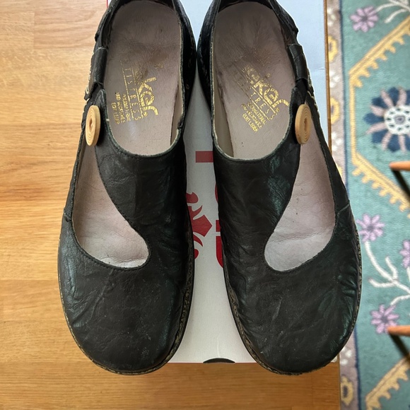 Reiker womens shoes - Picture 2 of 3